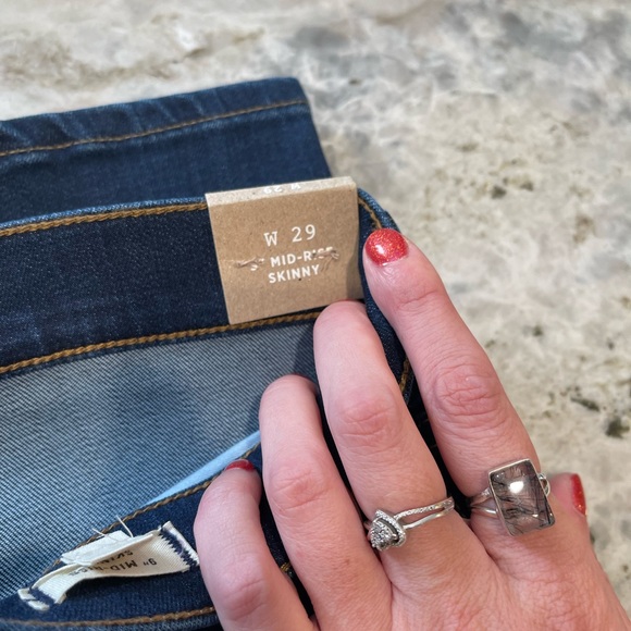 Madewell 9” Mid Rise Skinny Jeans - Picture 6 of 12